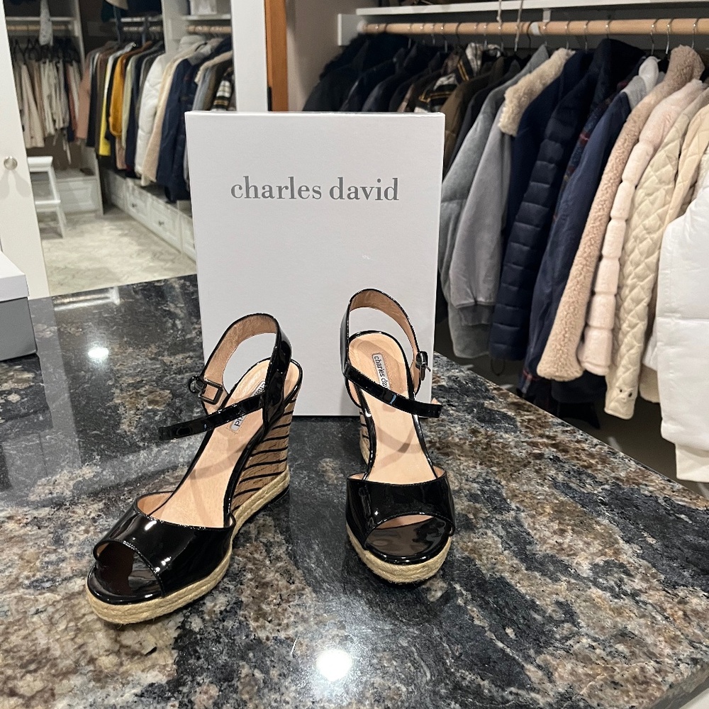 Charles David Black Patent Leather Sandal